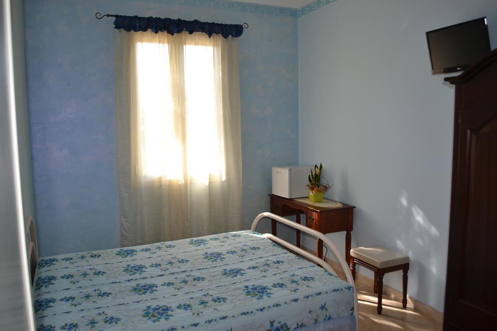 B&B Villa Bismi Monteroni di Lecce Rum bild